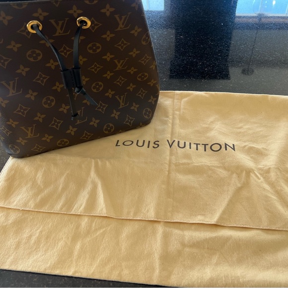 Louis Vuitton neonoe bag - Picture 3 of 7